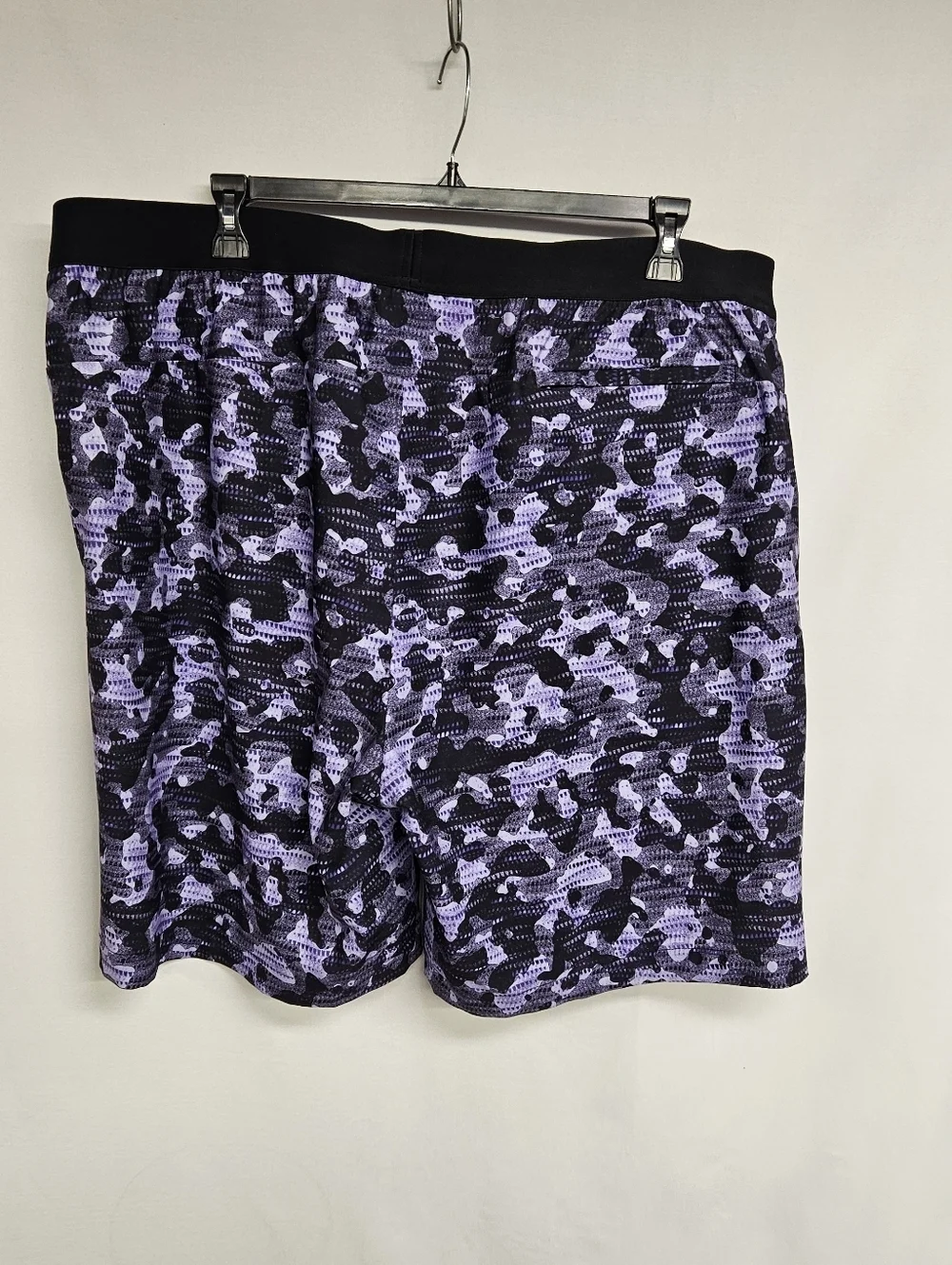 Society of One Men's Relaxed Fit Cargo Shorts Purple Camouflage Size 2XL